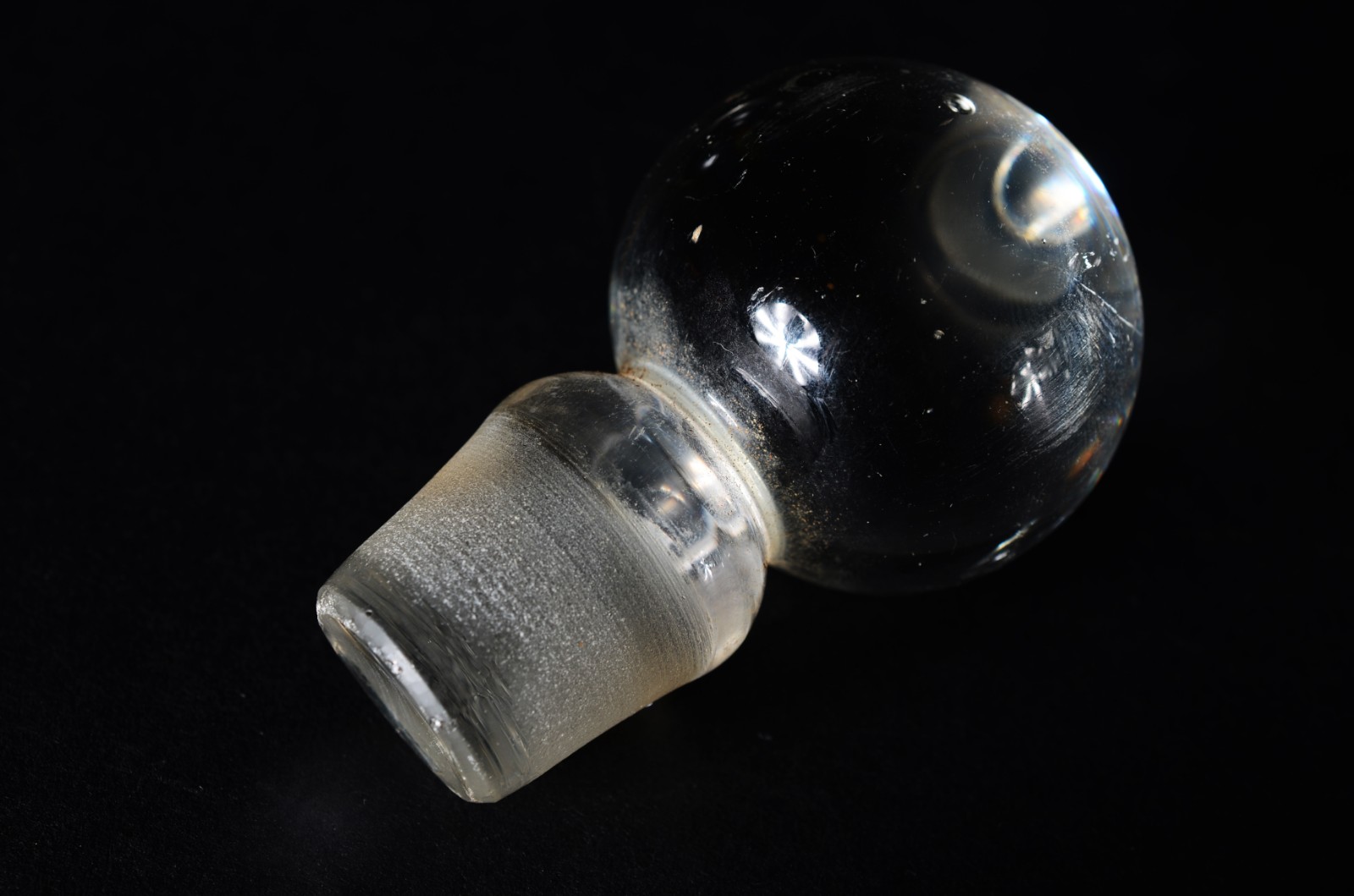 Diversas peças de vidro, sendo: 3 vasos , 2 taças grandes, jarra e... - foto 6 de 6