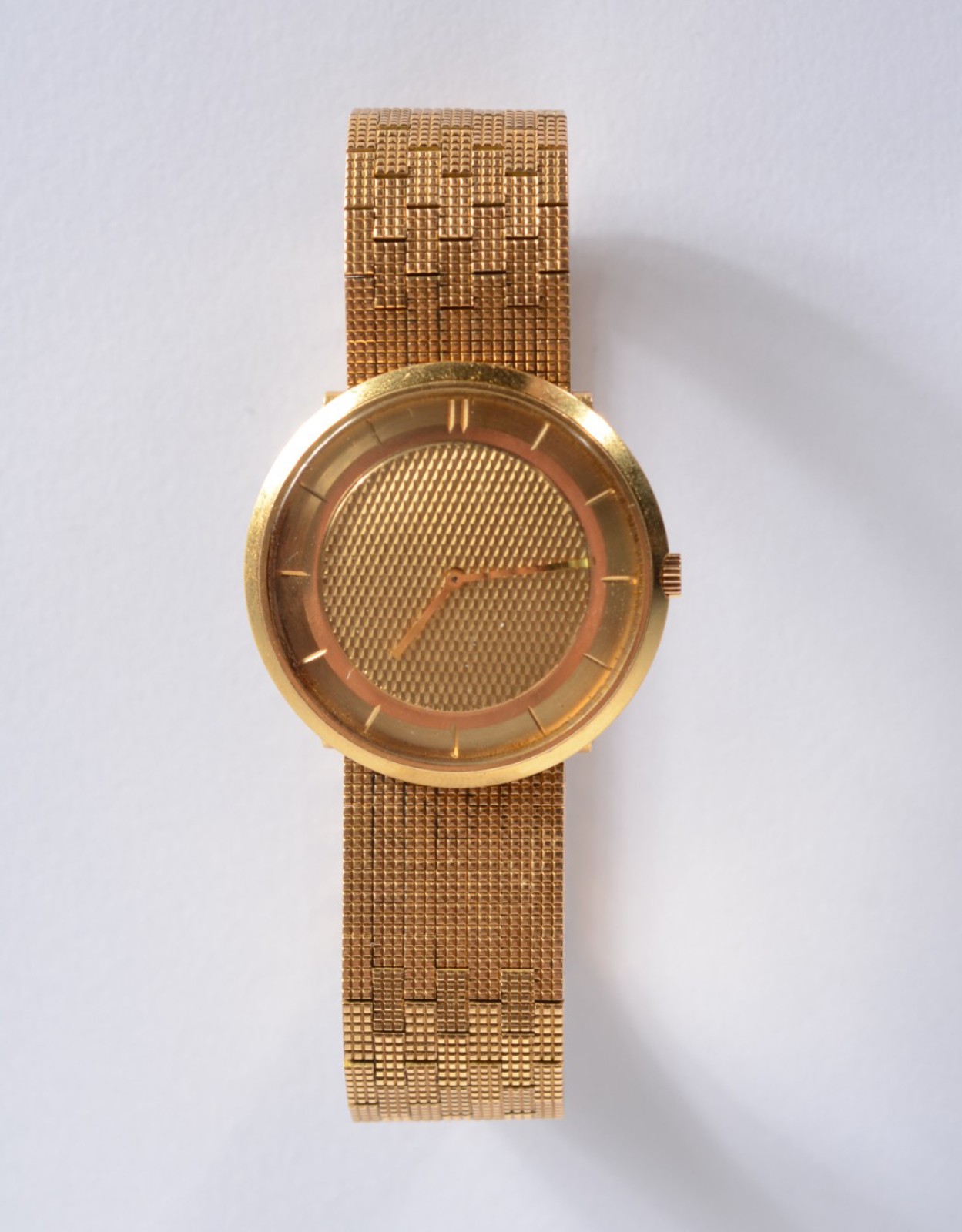 Relógio francês Boucheron feminino de pulso com caixa e pulseira de... - foto 7 de 7