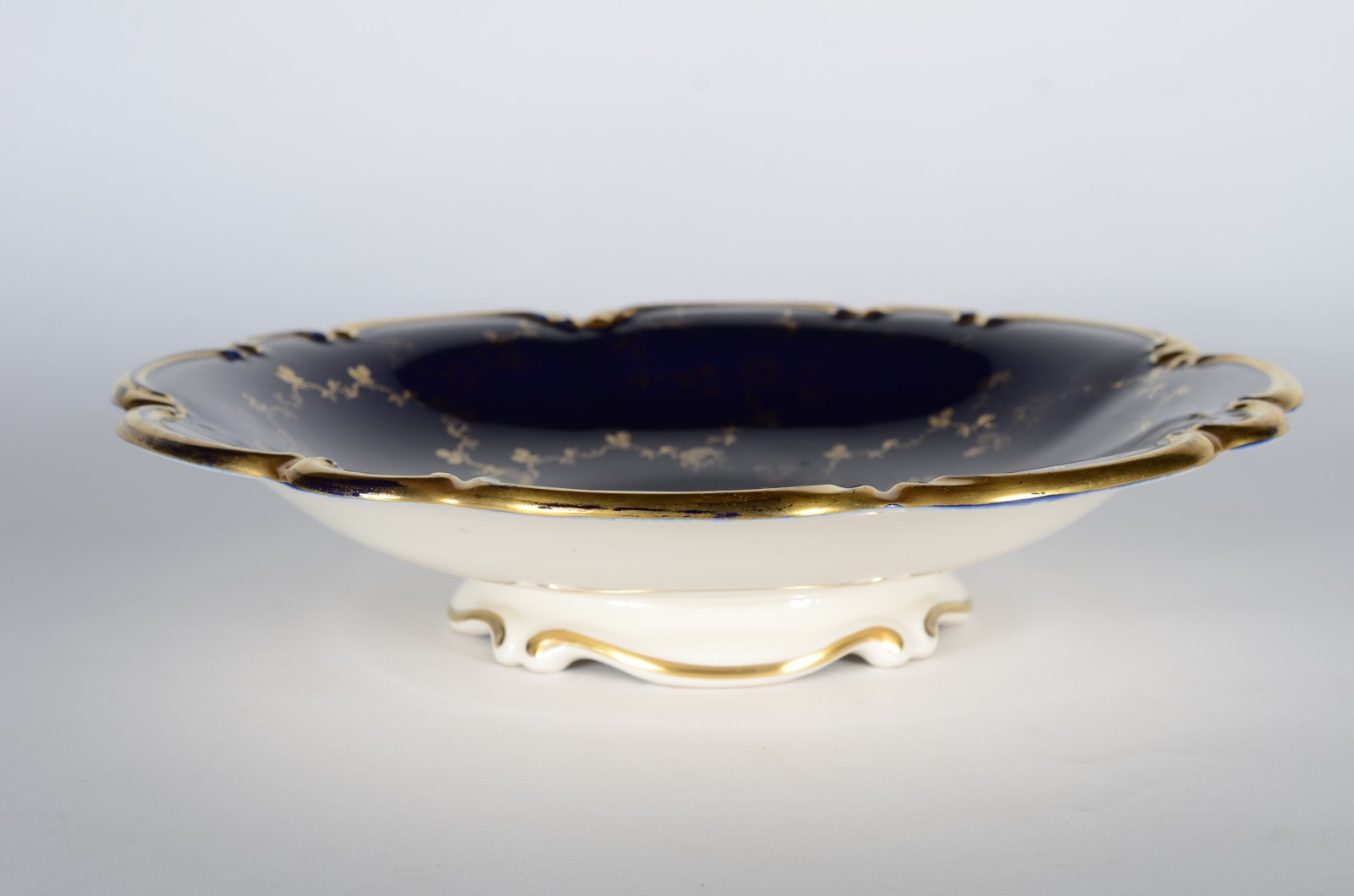 Centro de mesa de porcelana alemã "Lindner - Bavaria" na cor azul... - foto 2 de 5