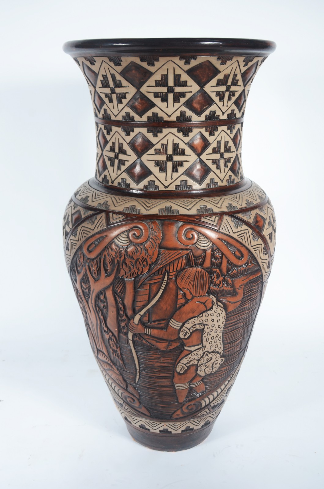 Grande vaso de cerâmica Marajoara. - foto 1 de 6