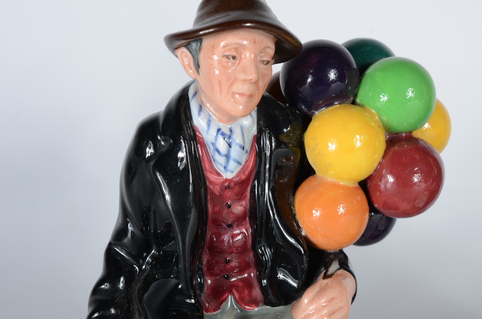 Royal Doulton (1815), "The balloon man" e "The old balloon seller" - foto 2 de 8