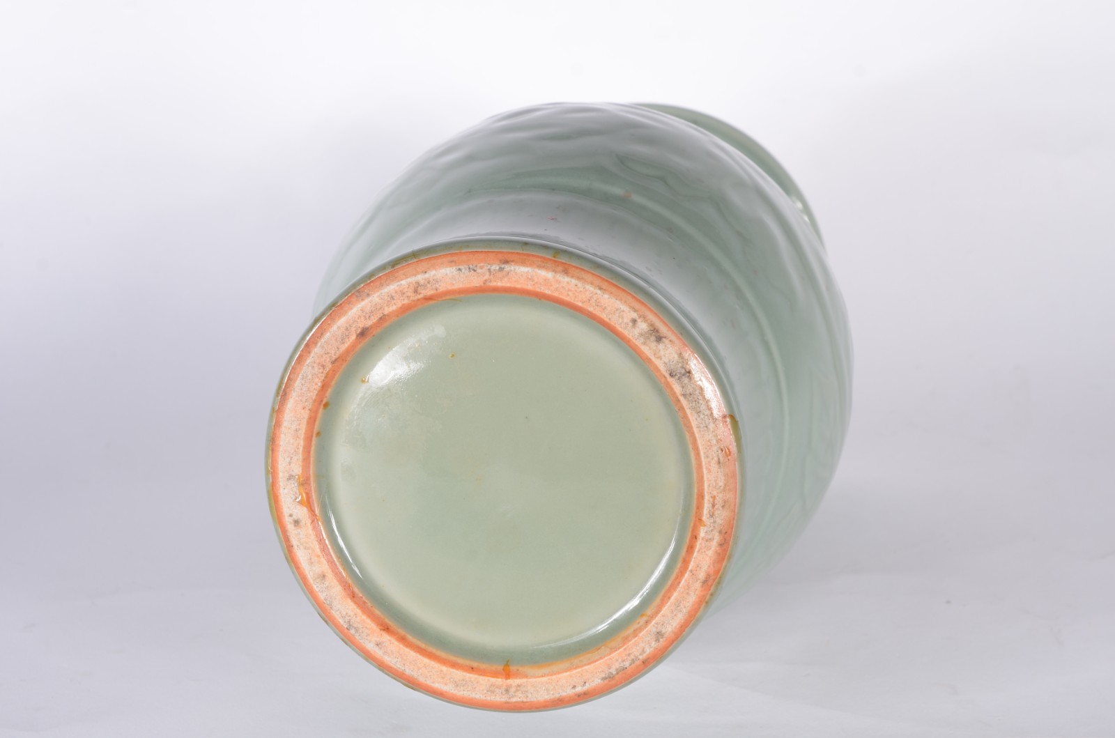 Vaso de porcelana verde ao gosto chines "Celadon" trabalhado com... - foto 4 de 4