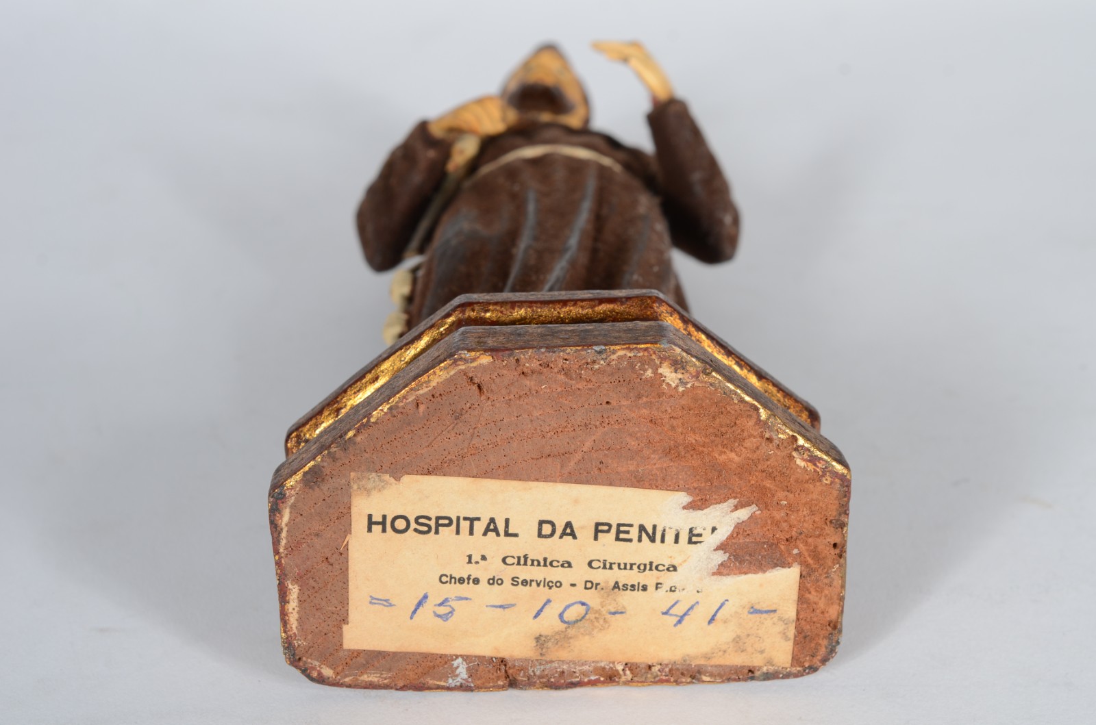 São Francisco Xavier com crucifixo - Imagem de madeira policromada... - foto 7 de 7