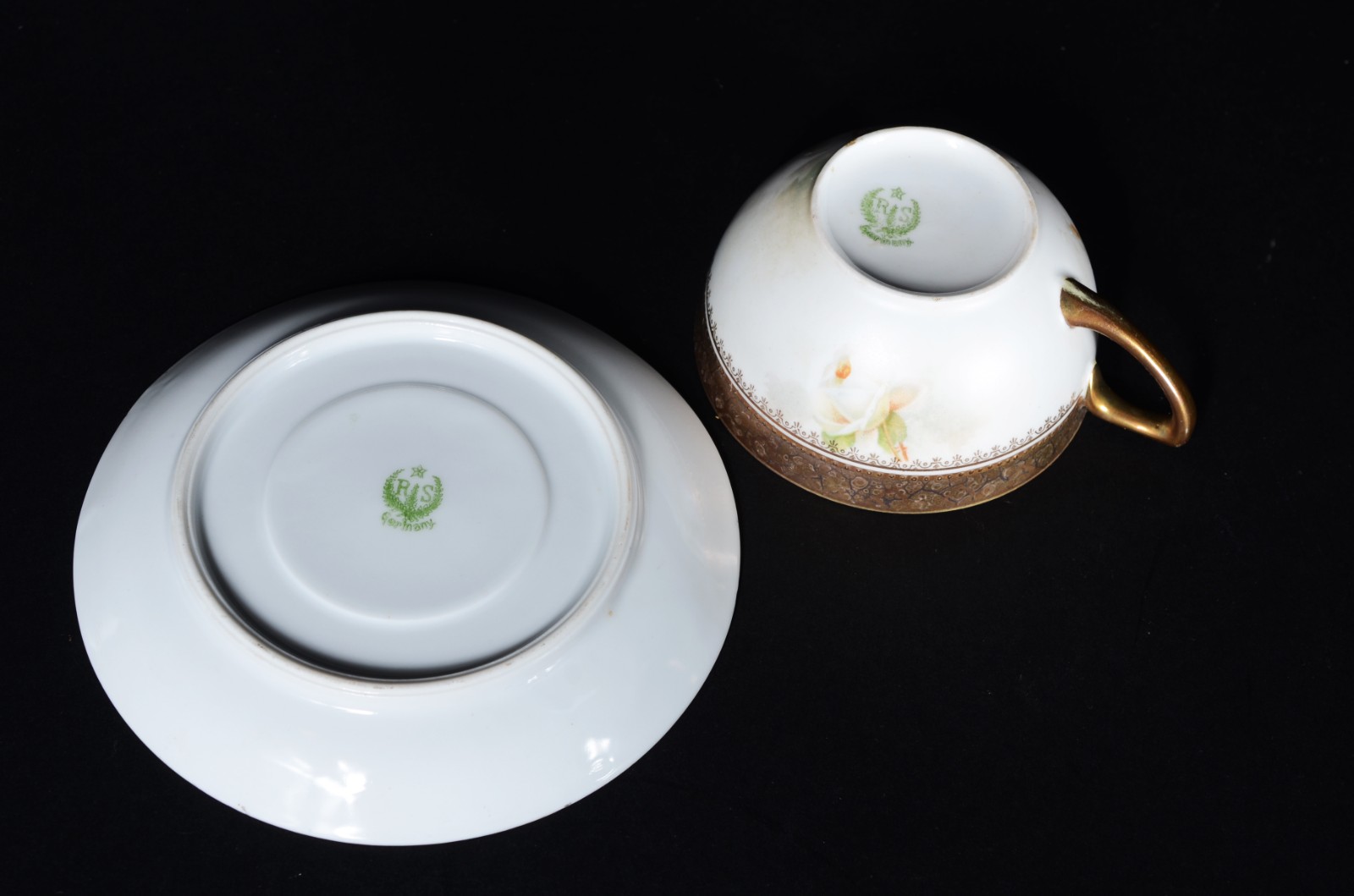 Serviço de chá de porcelana alemã RS, decorado com flores amarelas ao... - foto 9 de 11