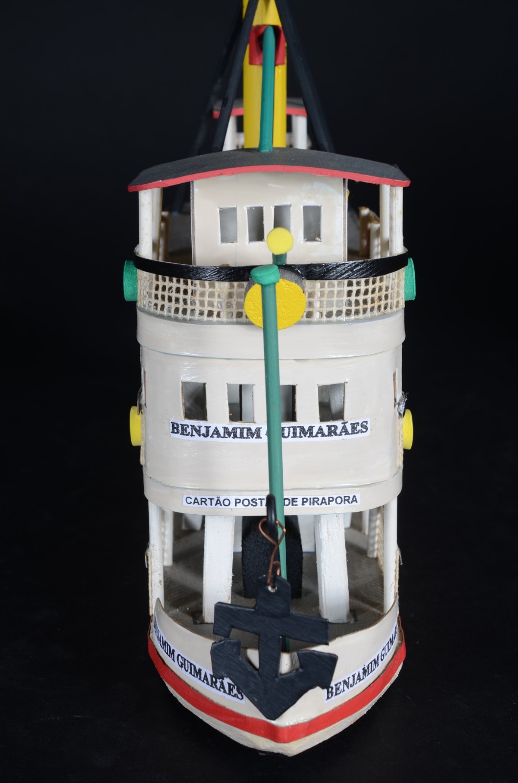 Replica em madeira do barco Benjamin Guimarães - Patrimônio de... - foto 7 de 11