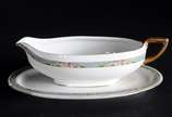 Bavaria (1747),  - Aparelho de jantar, chá e café de porcelana Bavaria, composto de: 19 pratos rasos, 10 pratos fundos, 11 pratos de sobremesa, 9 pratos para pão, 9 bowl