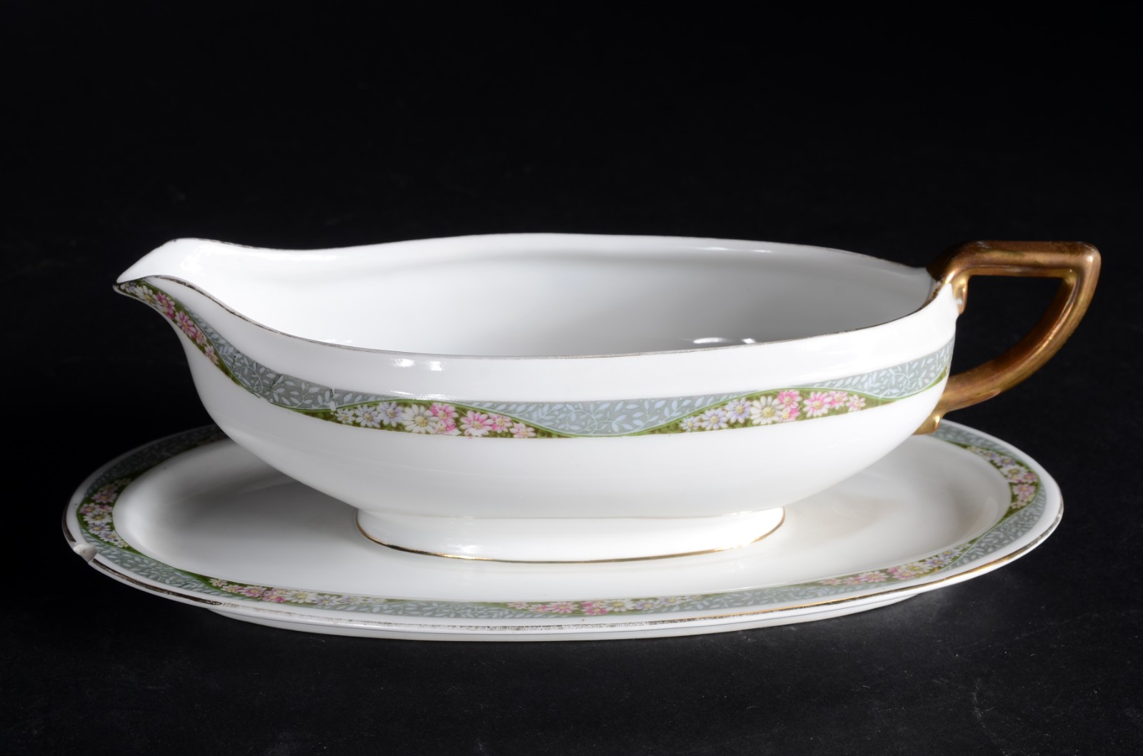 Aparelho de jantar, chá e café de porcelana Bavaria, composto de: 19... - foto 8 de 11