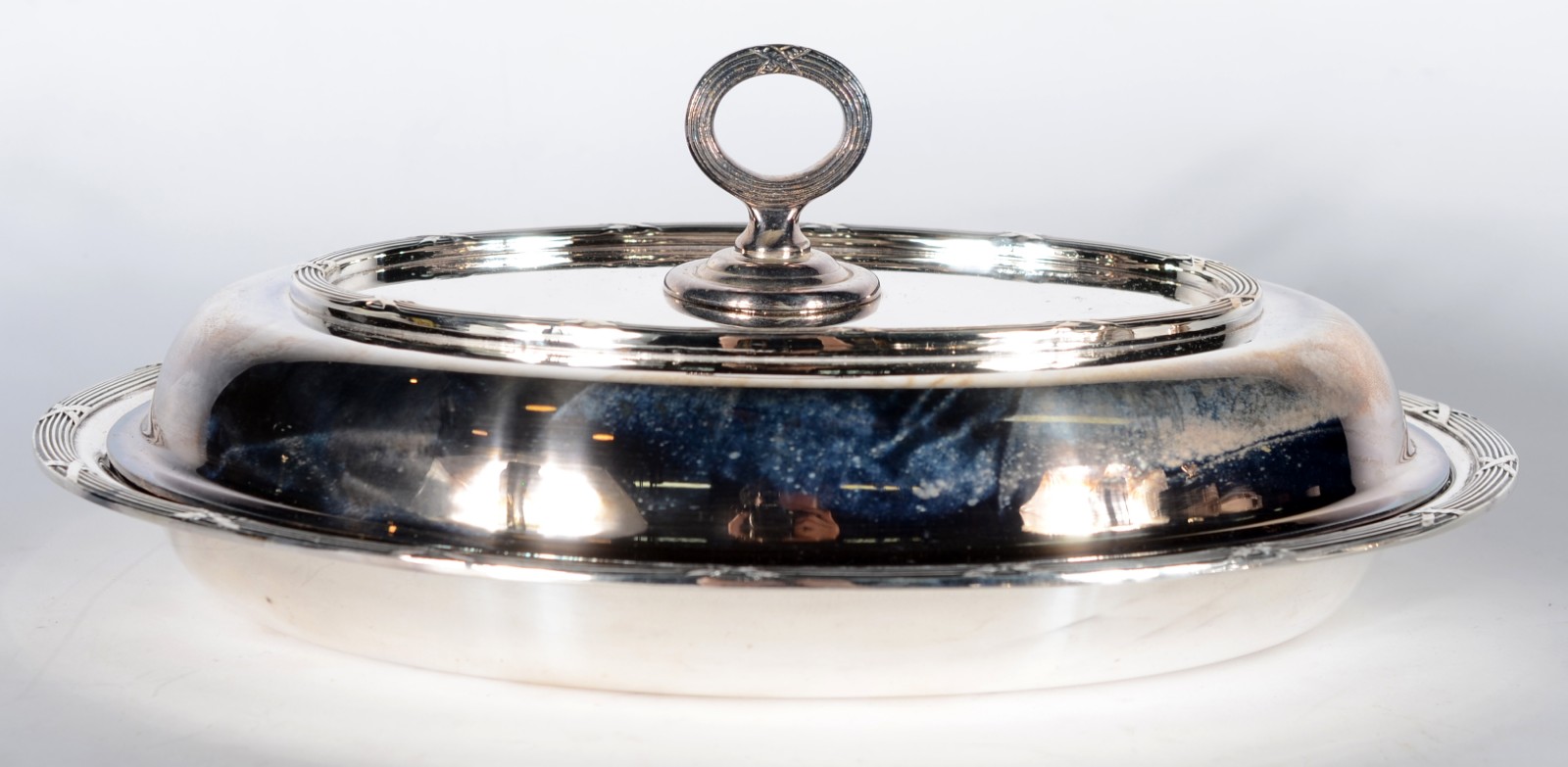 Baixela de jantar de metal prateado modelo "croisé", composto de... - foto 6 de 6