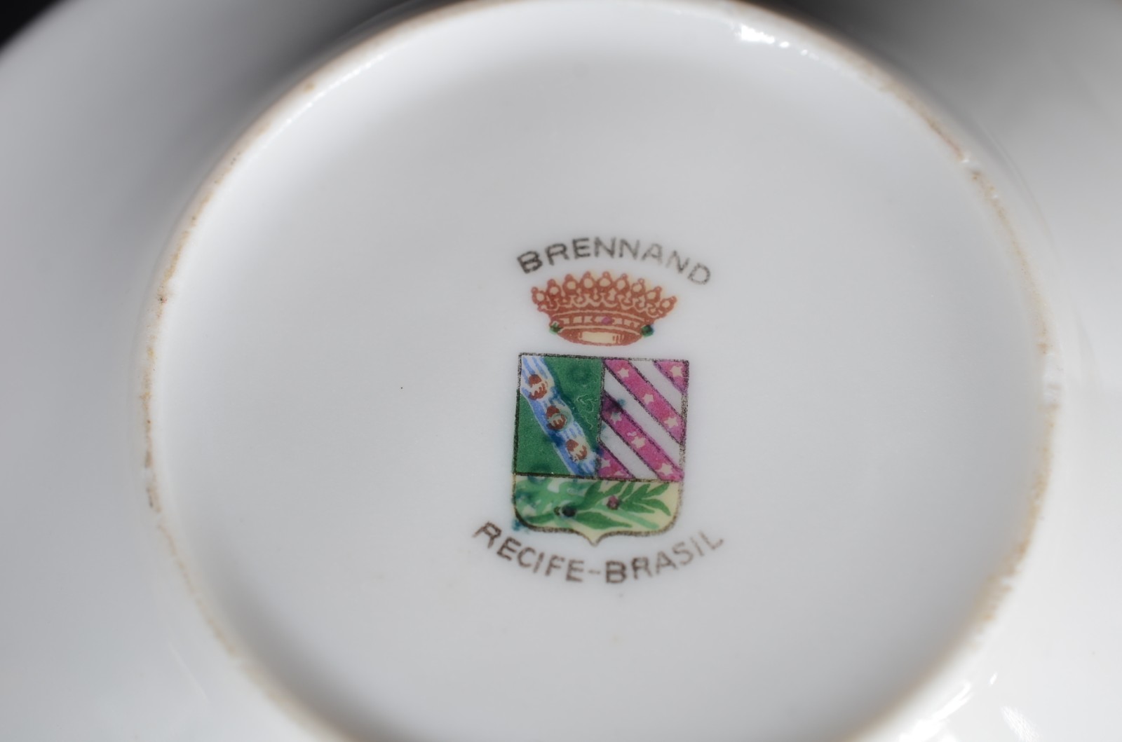 Conjunto com 12 xícaras de café com pires de porcelana Brennand... - foto 5 de 5