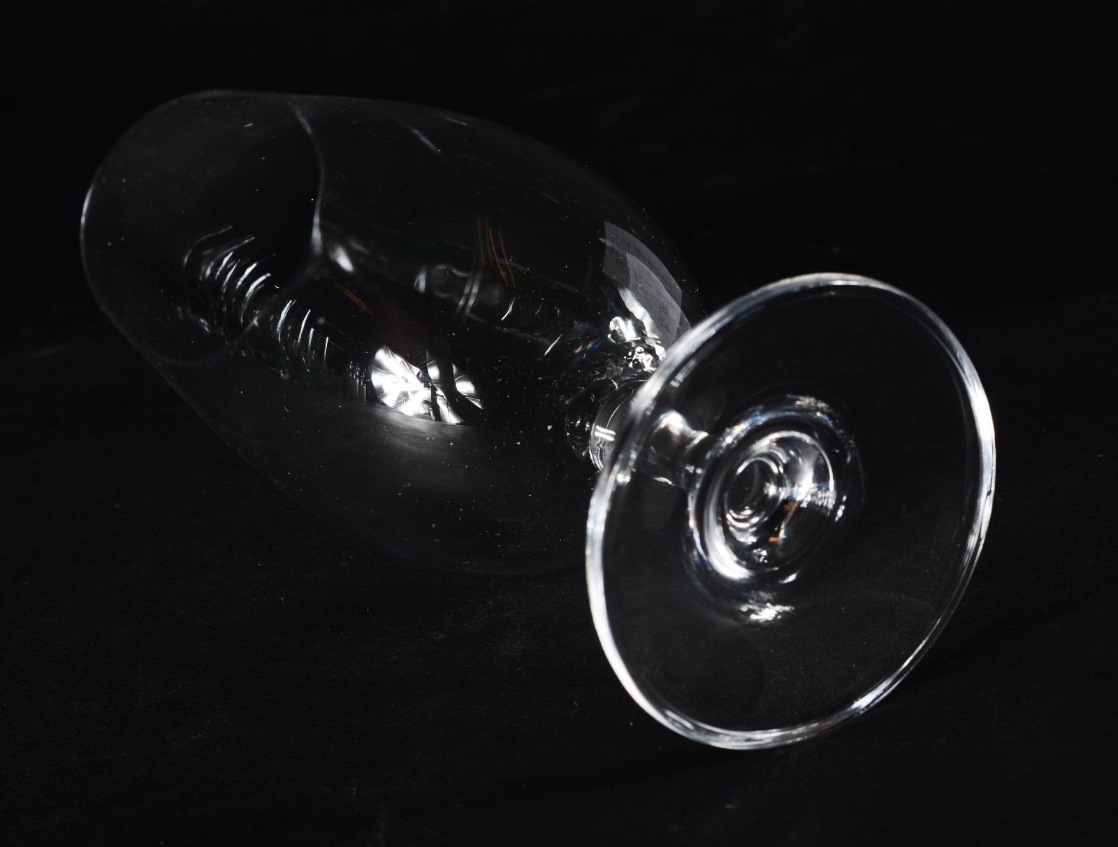 Seis taças de cristal da Bohemia para cerveja, 370 ml. - foto 3 de 3