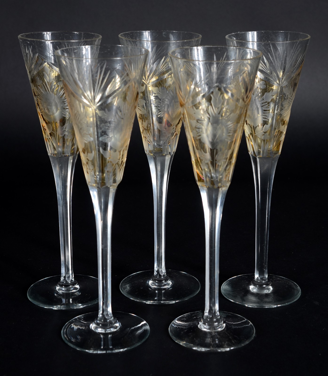Conjunto de garrafa e 5 cálices de cristal europeu facetado, doublé... - foto 2 de 9