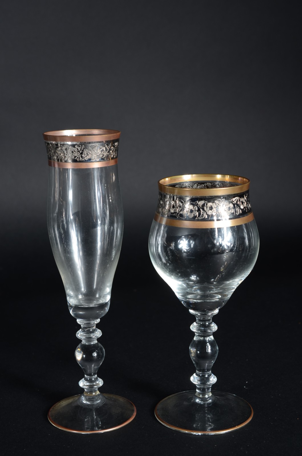 Serviço de cristal, composto de: 6 flutes para champagne, 6 taças... - foto 2 de 4