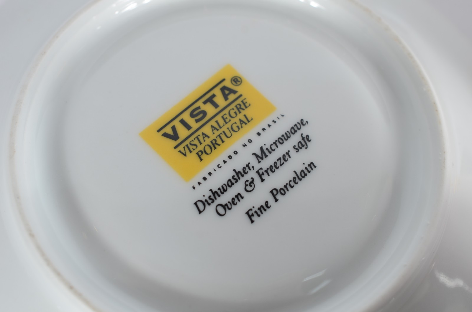 Conjunto com 9 xícaras de café com pires, porcelanas e modelos de... - foto 7 de 9