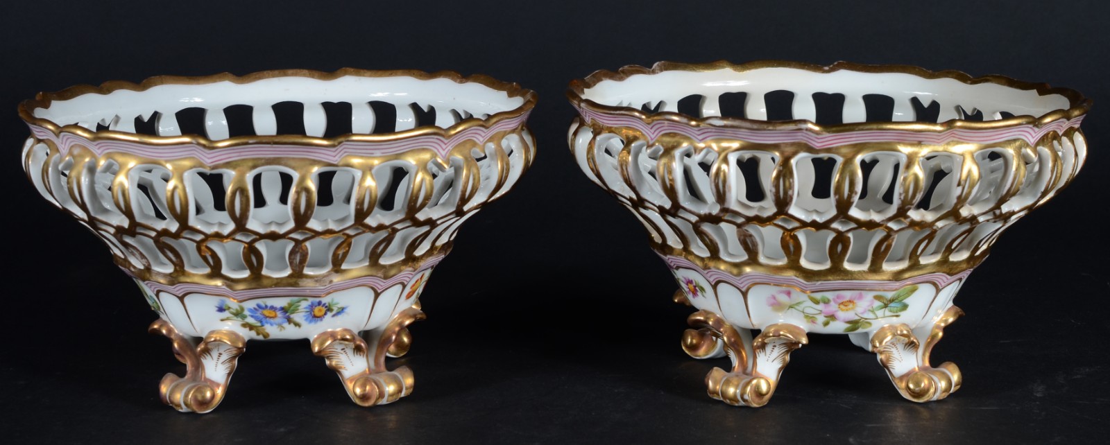 Par de belas fruteiras de porcelana francesa Velho Paris, laterais... - foto 1 de 5