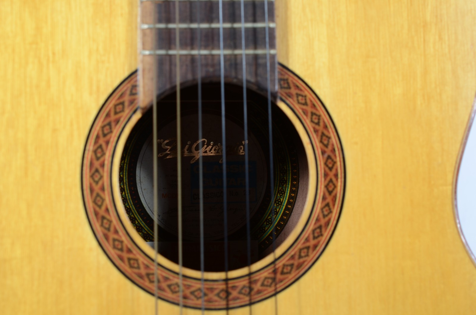 Violão "Di Giorgio". - foto 2 de 8