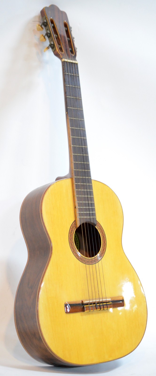 Violão "Di Giorgio". - foto 4 de 8
