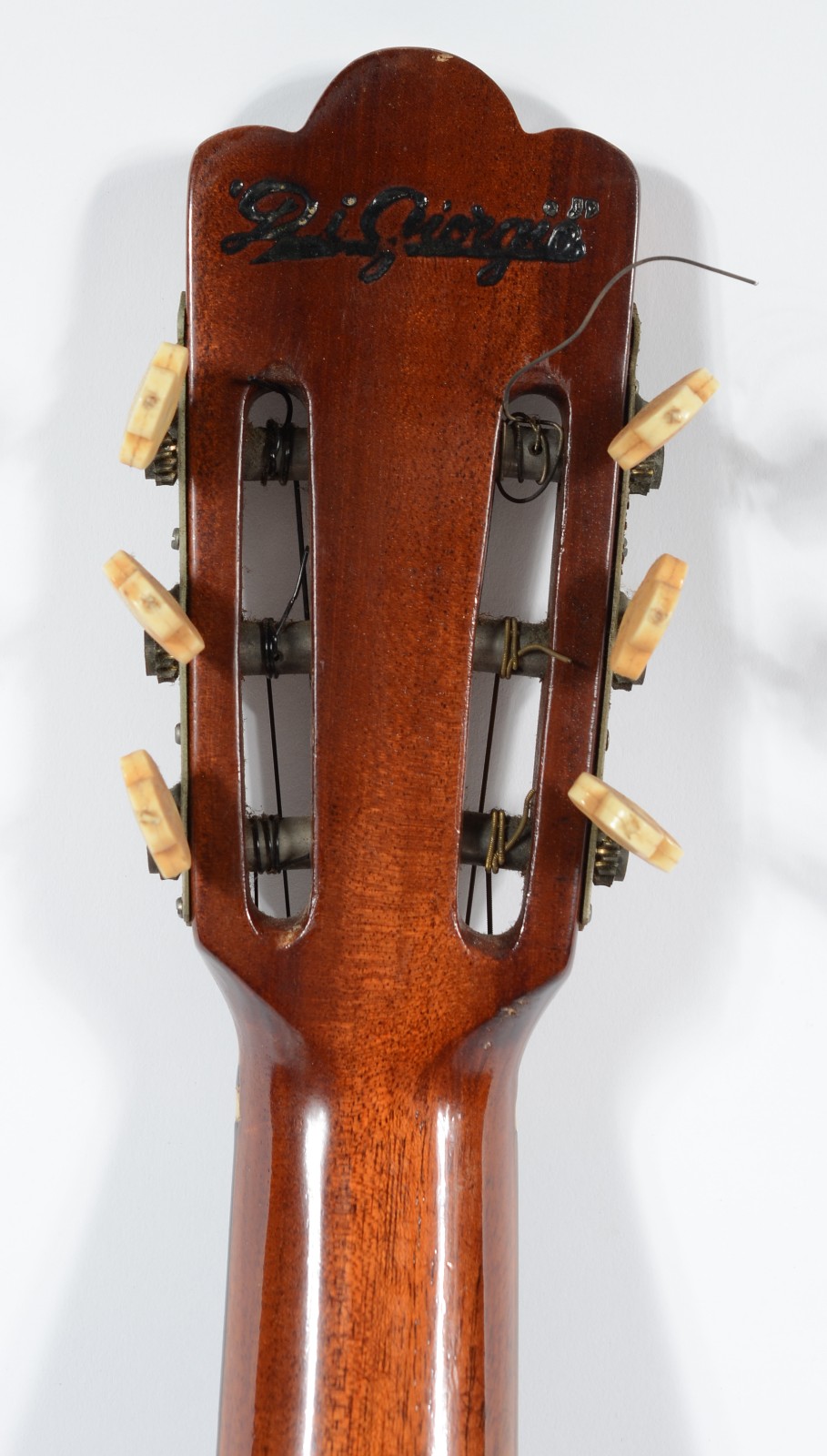 Violão "Di Giorgio". - foto 6 de 8