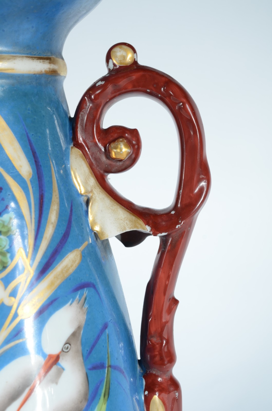 Vaso de porcelana francesa Velho Paris, decorado com flores em... - foto 3 de 9