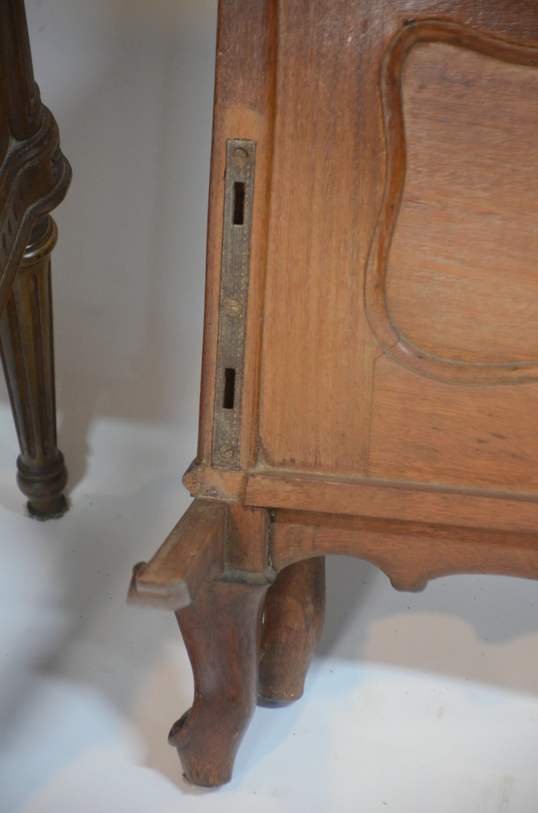 Conjunto de cama de solteiro com detalhes de palhinha na cabeceira e... - foto 7 de 11