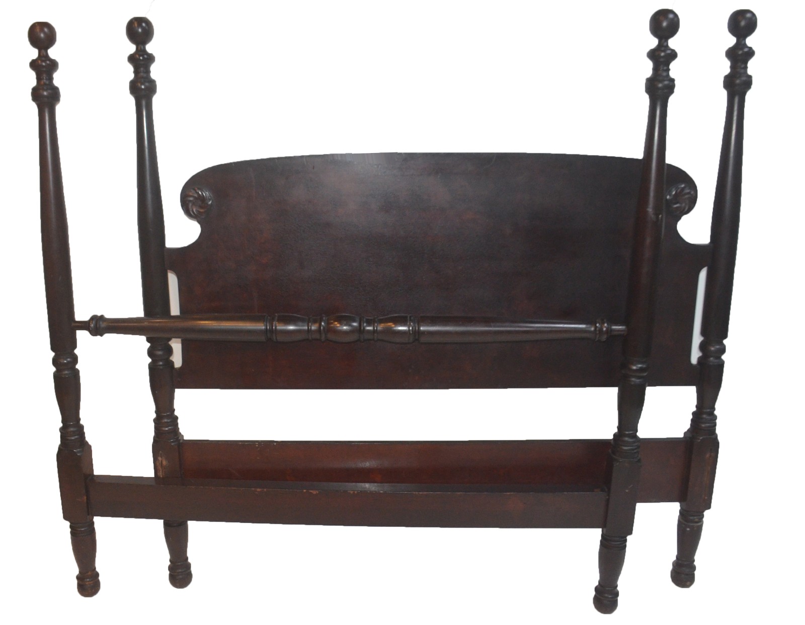 Cama de casal de madeira nobre, cabeceira e peseira com colunas... - foto 1 de 11