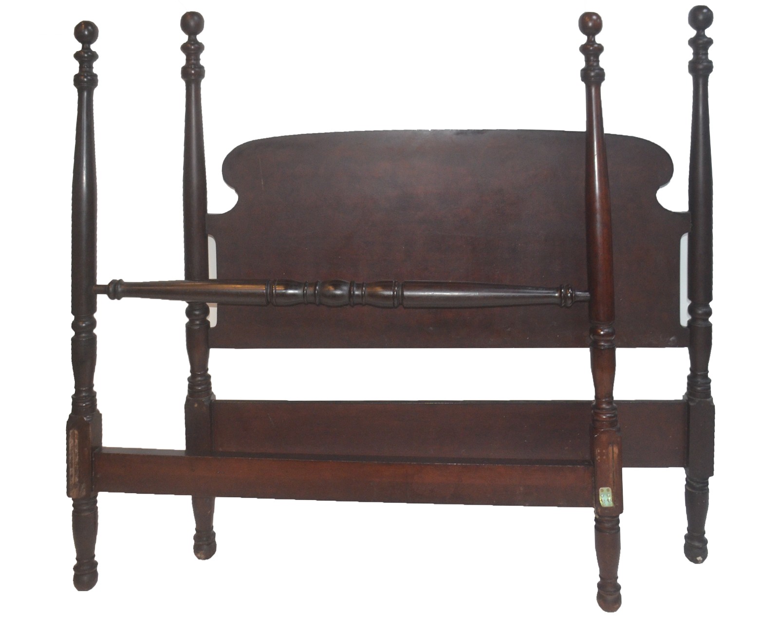Cama de casal de madeira nobre, cabeceira e peseira com colunas... - foto 2 de 11