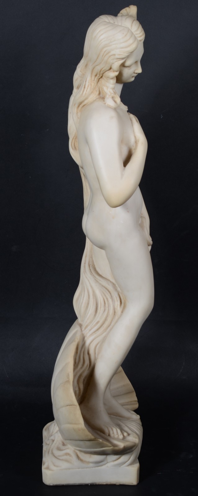 Escultura de resina representando "Vênus". - foto 4 de 7