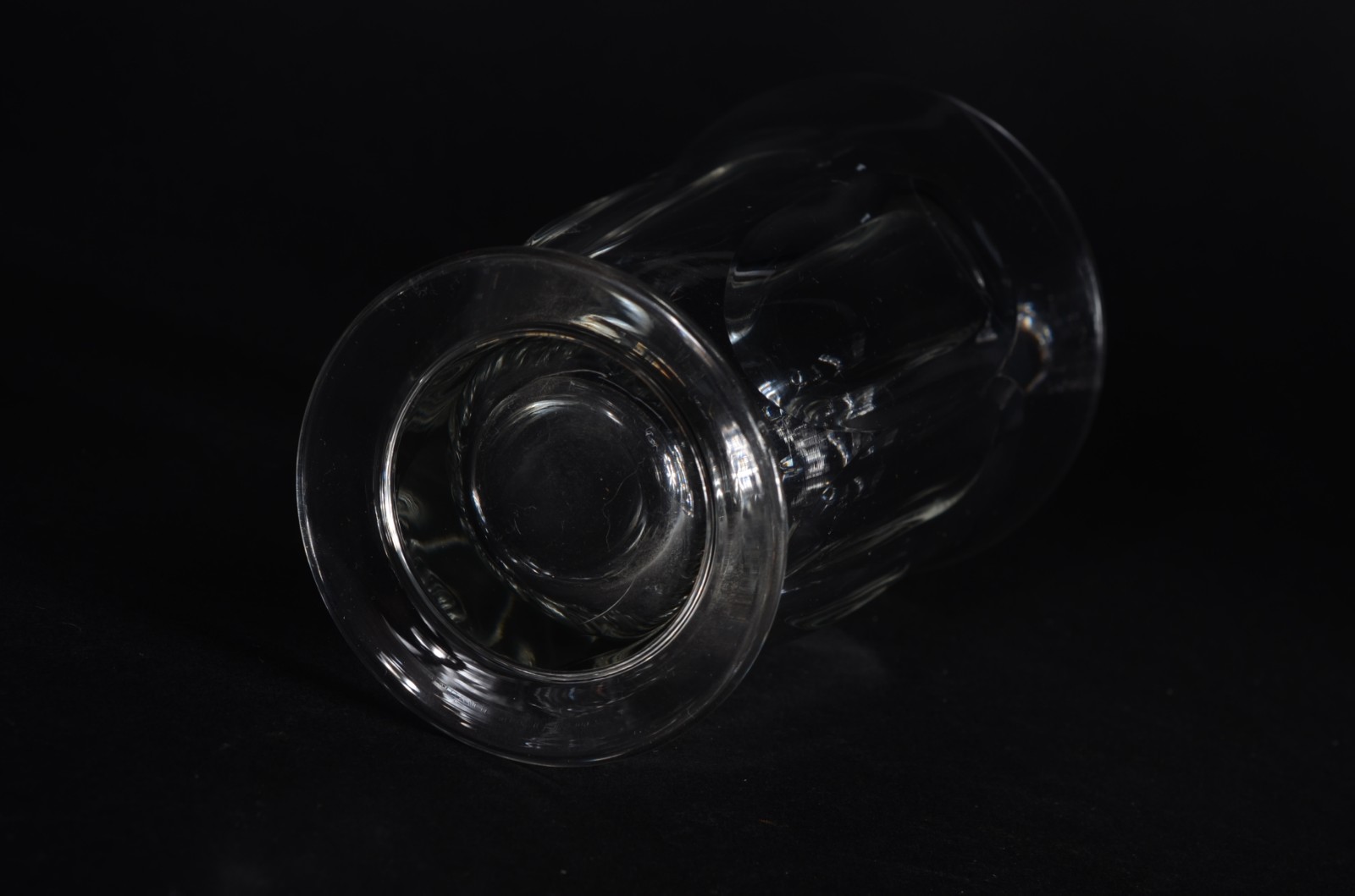 Conjunto com 6 copos longos de cristal facetado. - foto 4 de 5