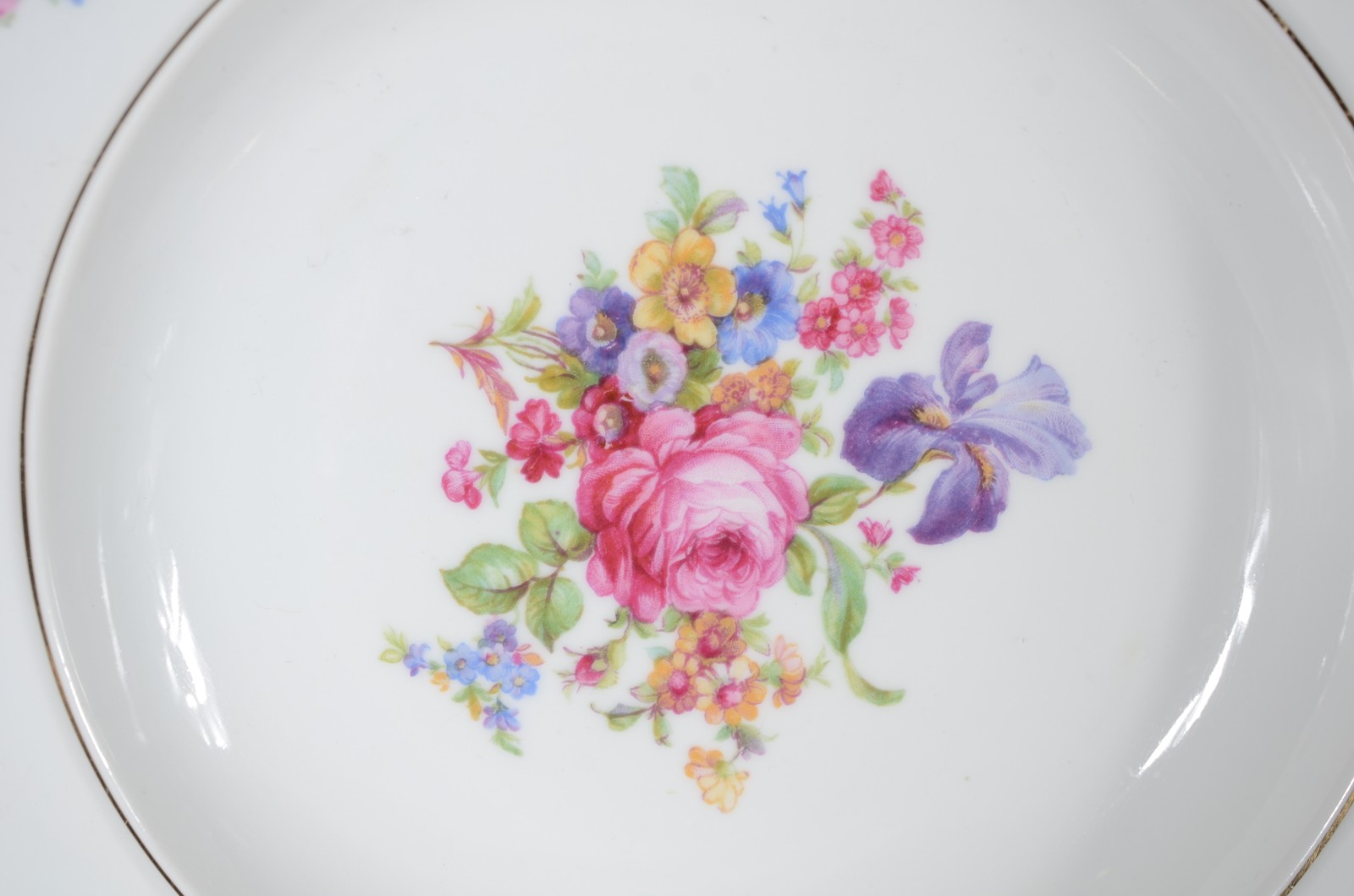 Aparelho de jantar de porcelana polonesa, decoração floral em... - foto 3 de 10