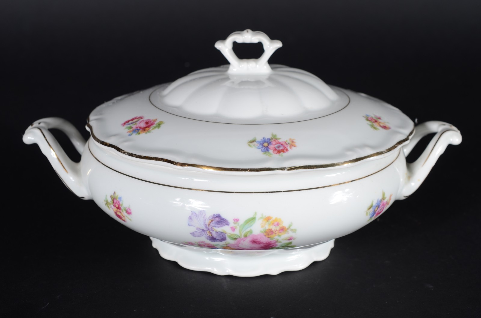 Aparelho de jantar de porcelana polonesa, decoração floral em... - foto 2 de 10