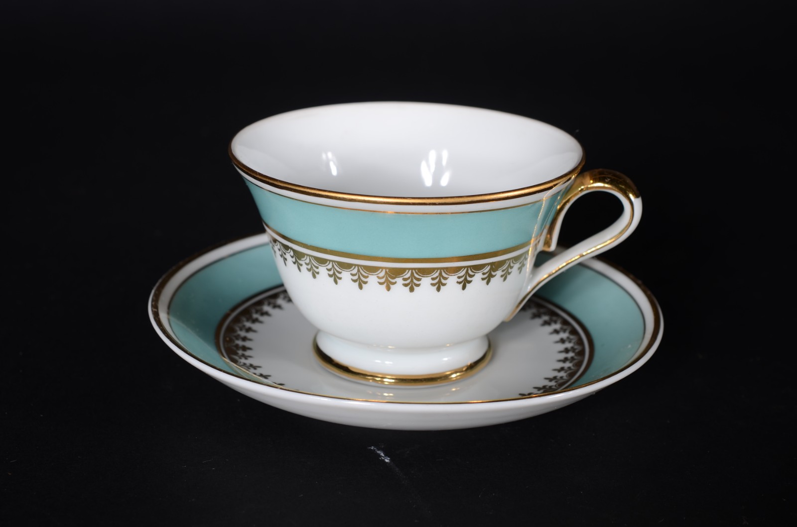 Serviço de porcelana Mauá para chá e café, borda verde água com... - foto 7 de 10