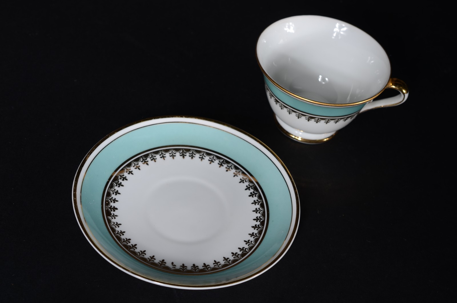 Serviço de porcelana Mauá para chá e café, borda verde água com... - foto 10 de 10