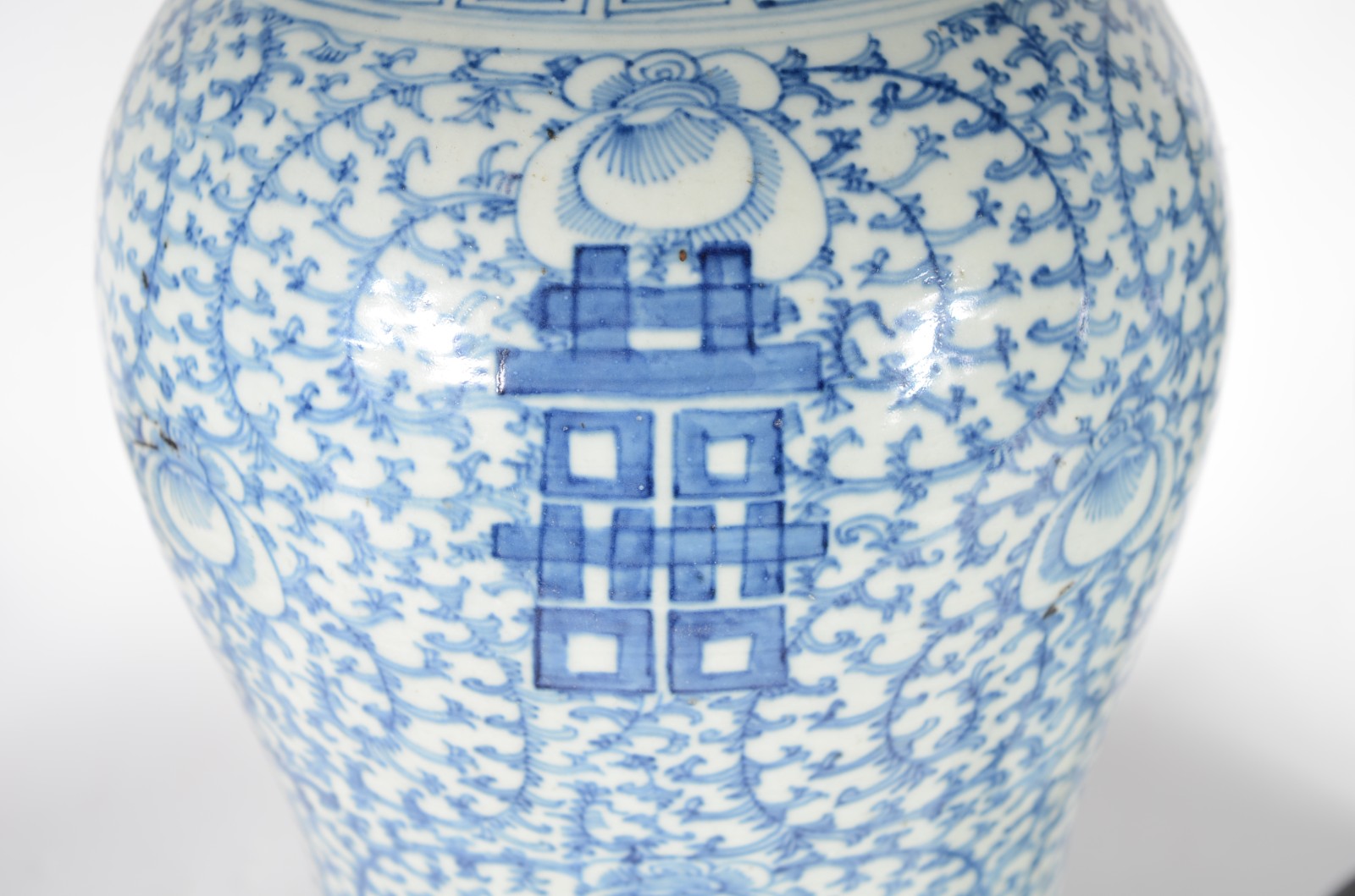 Par de antigos potiches de porcelana chinesa azul e branca, decorados... - foto 4 de 11
