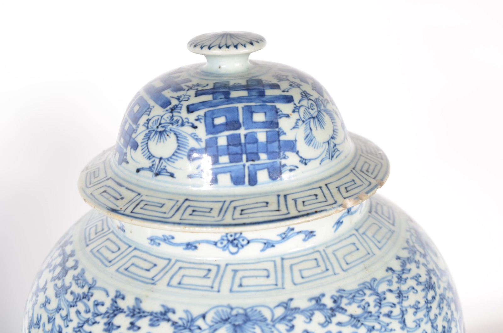 Par de antigos potiches de porcelana chinesa azul e branca, decorados... - foto 6 de 11
