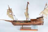 Modelismo - Miniatura de navio em madeira. Desg... - Modelismo - Miniatura de navio em madeira. Desgastes.
