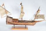 Modelismo - Miniatura de navio em madeira. Desg... - Modelismo - Miniatura de navio em madeira. Desgastes.