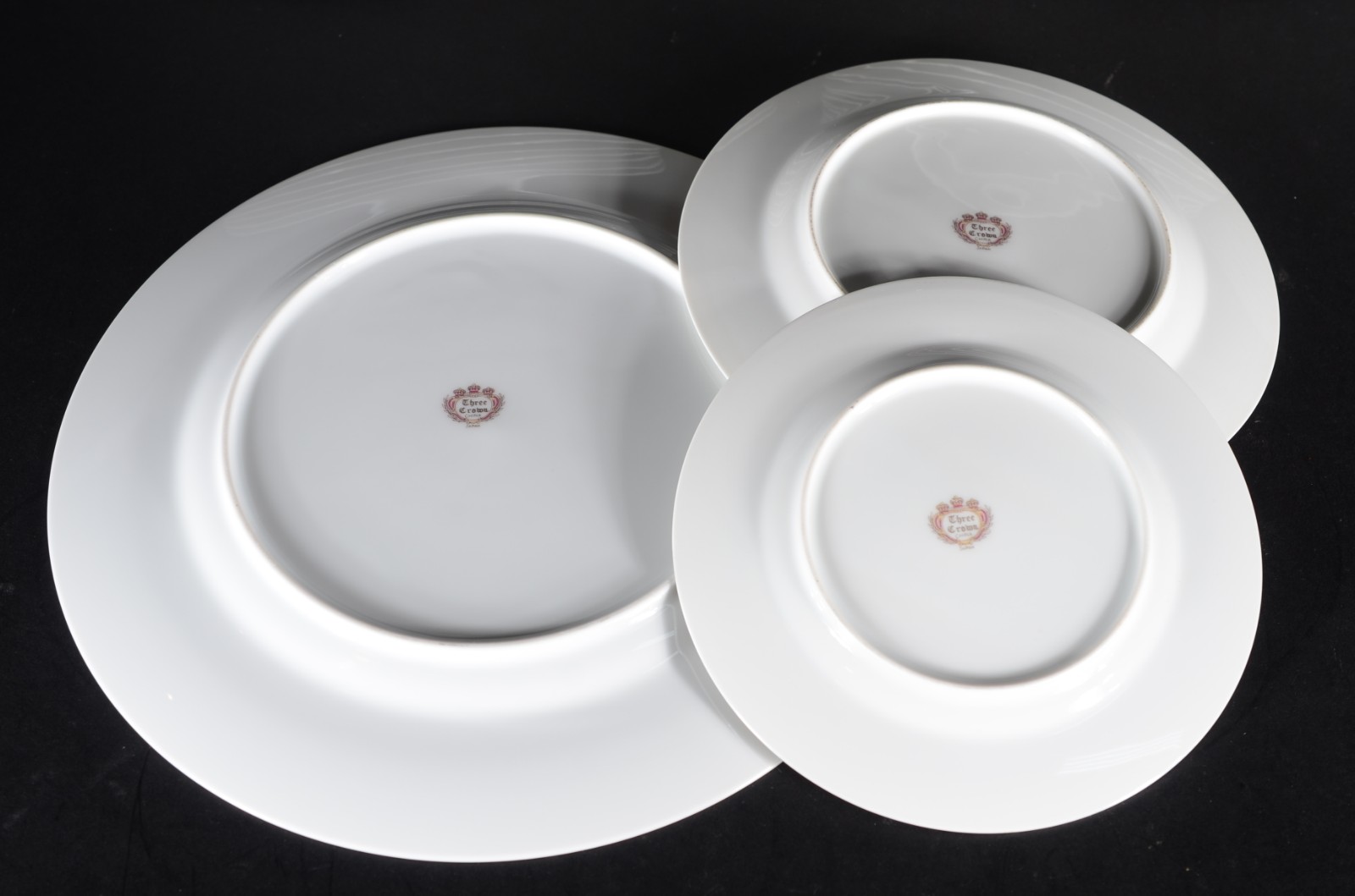 Serviço de jantar de porcelana japonesa "Three Crown", composto de... - foto 3 de 5