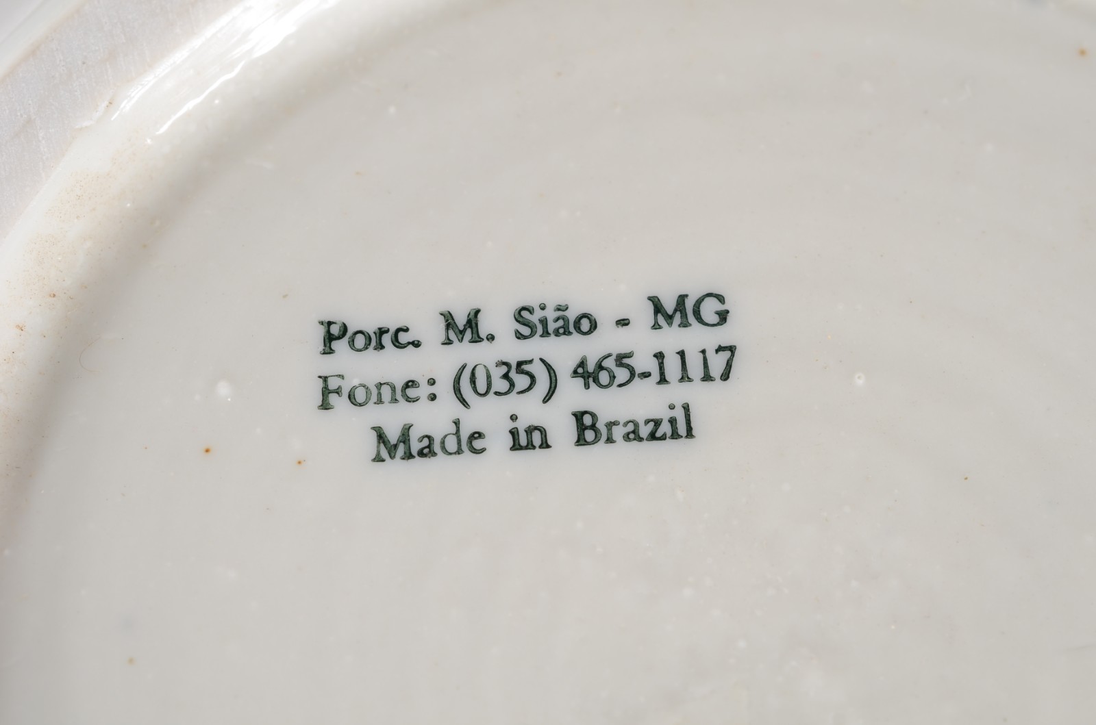 Três pratos, sendo dois pratos de porcelana oriental azul e branco e... - foto 10 de 10