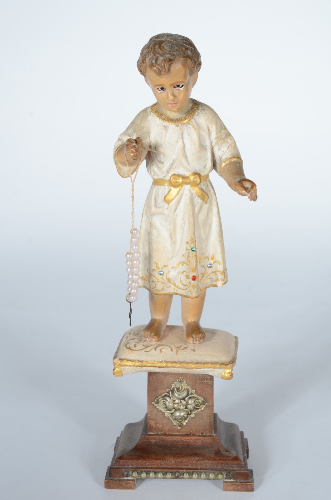 Menino Deus - Imagem de madeira policromada e dourada sobre pedestal... - foto 1 de 8