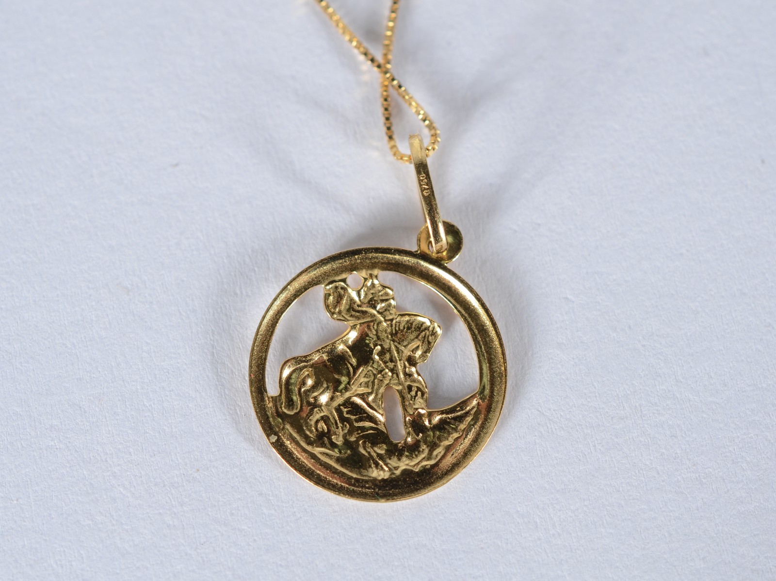 Colar de ouro 18 k., contraste 750 mls. (Por motivos de segurança a... - foto 1 de 7