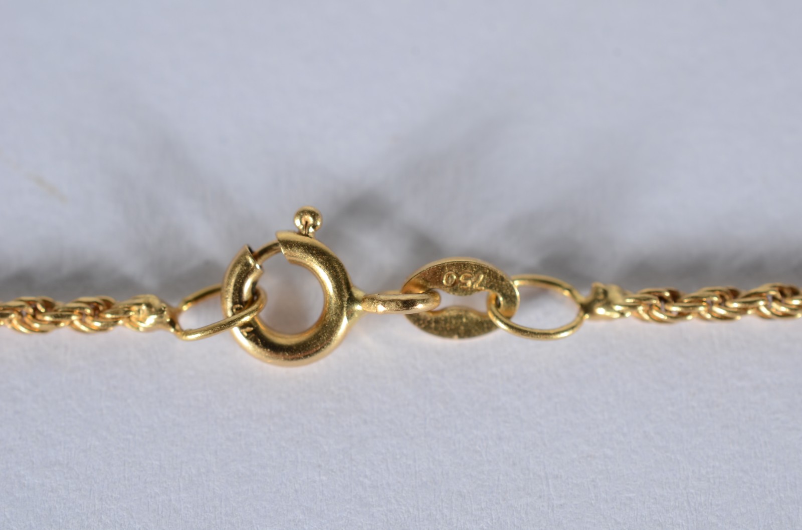 Pulseira de ouro 18 k. (Por motivos de segurança a peça não se... - foto 4 de 4