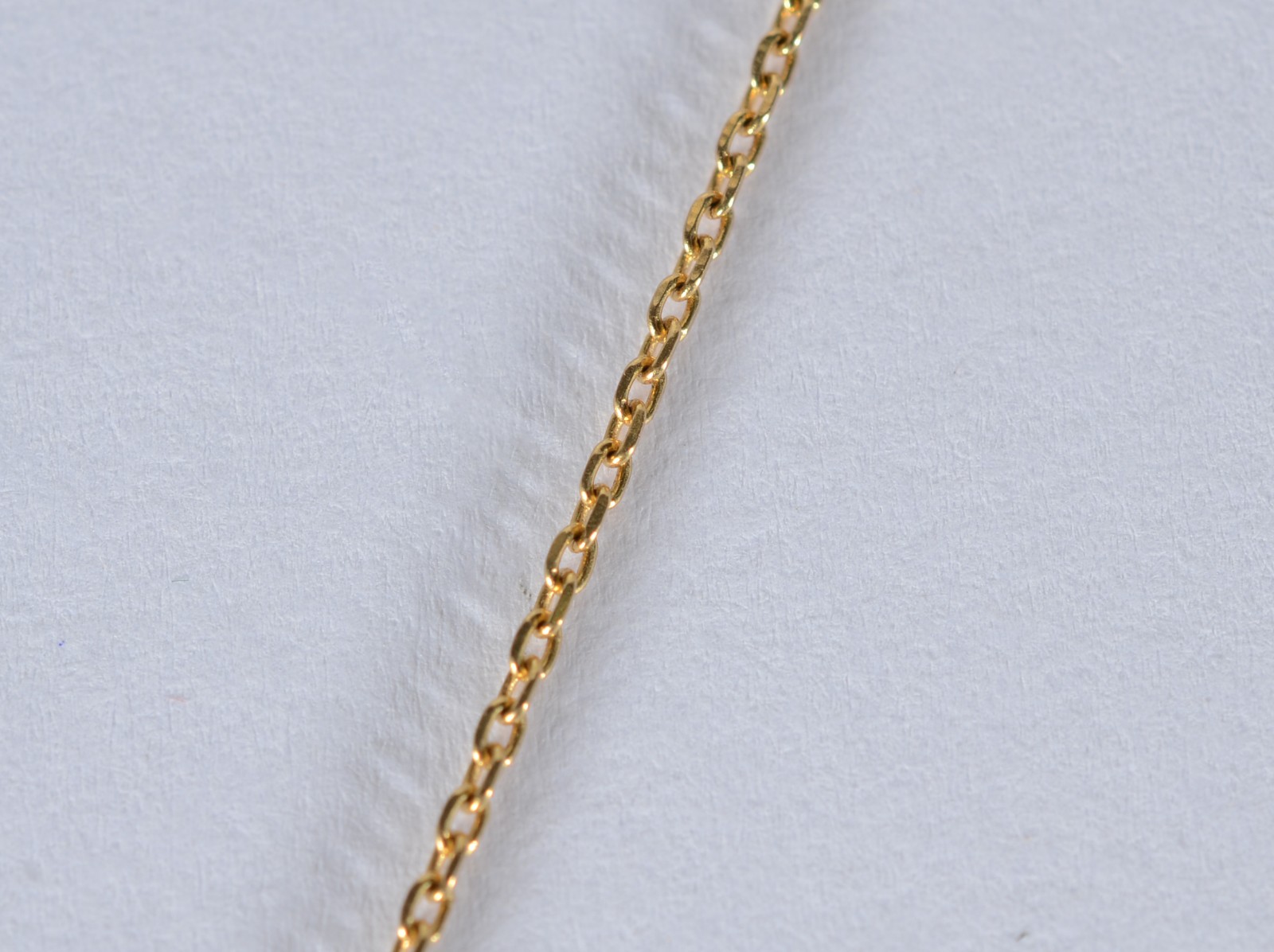 Colar com pendente com brilhantes de ouro 18 k., contraste 750 mls... - foto 3 de 6