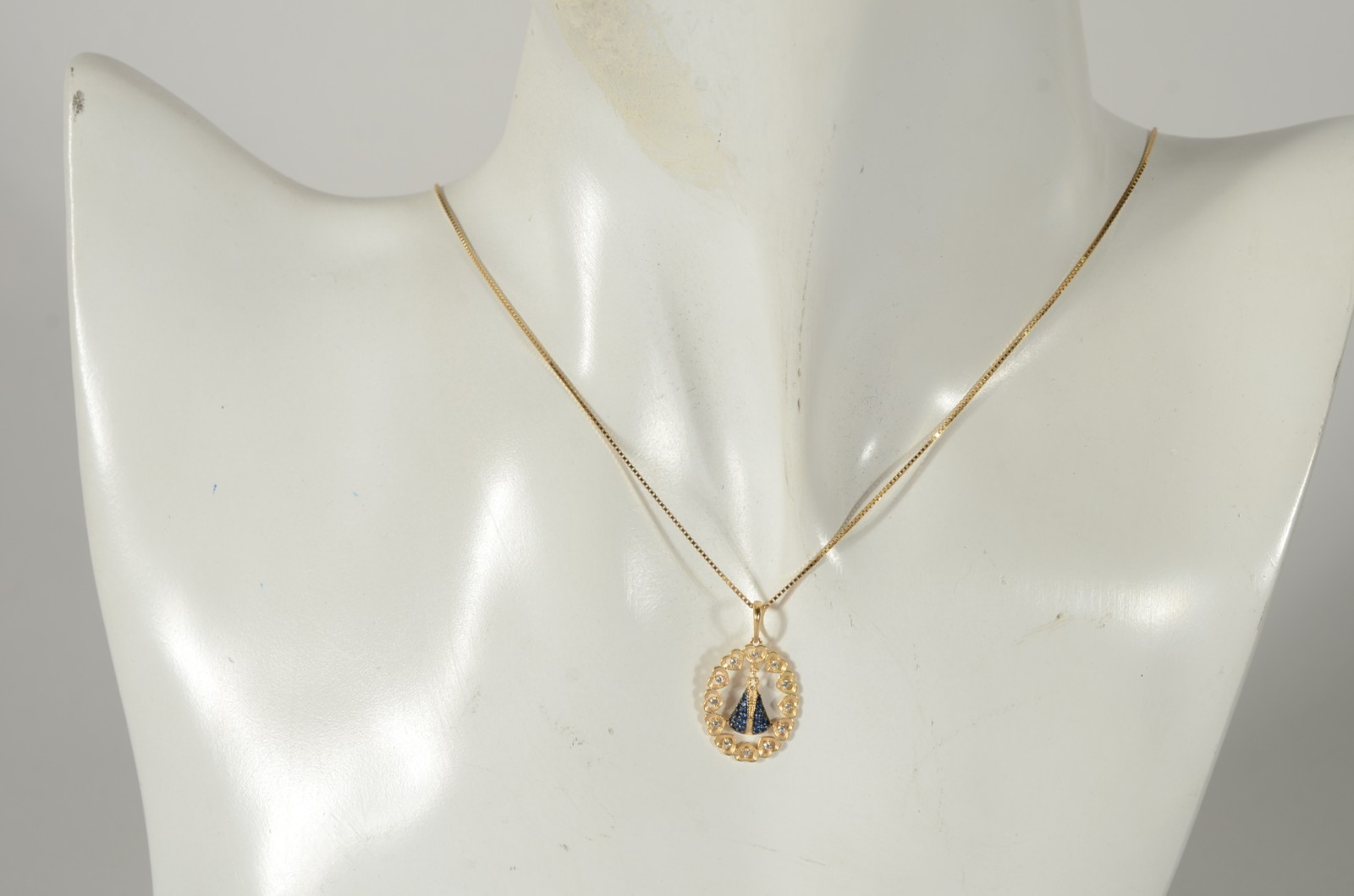 Colar de ouro 18 k., contraste 750 mls com pendente de Nossa Senhora... - foto 6 de 6