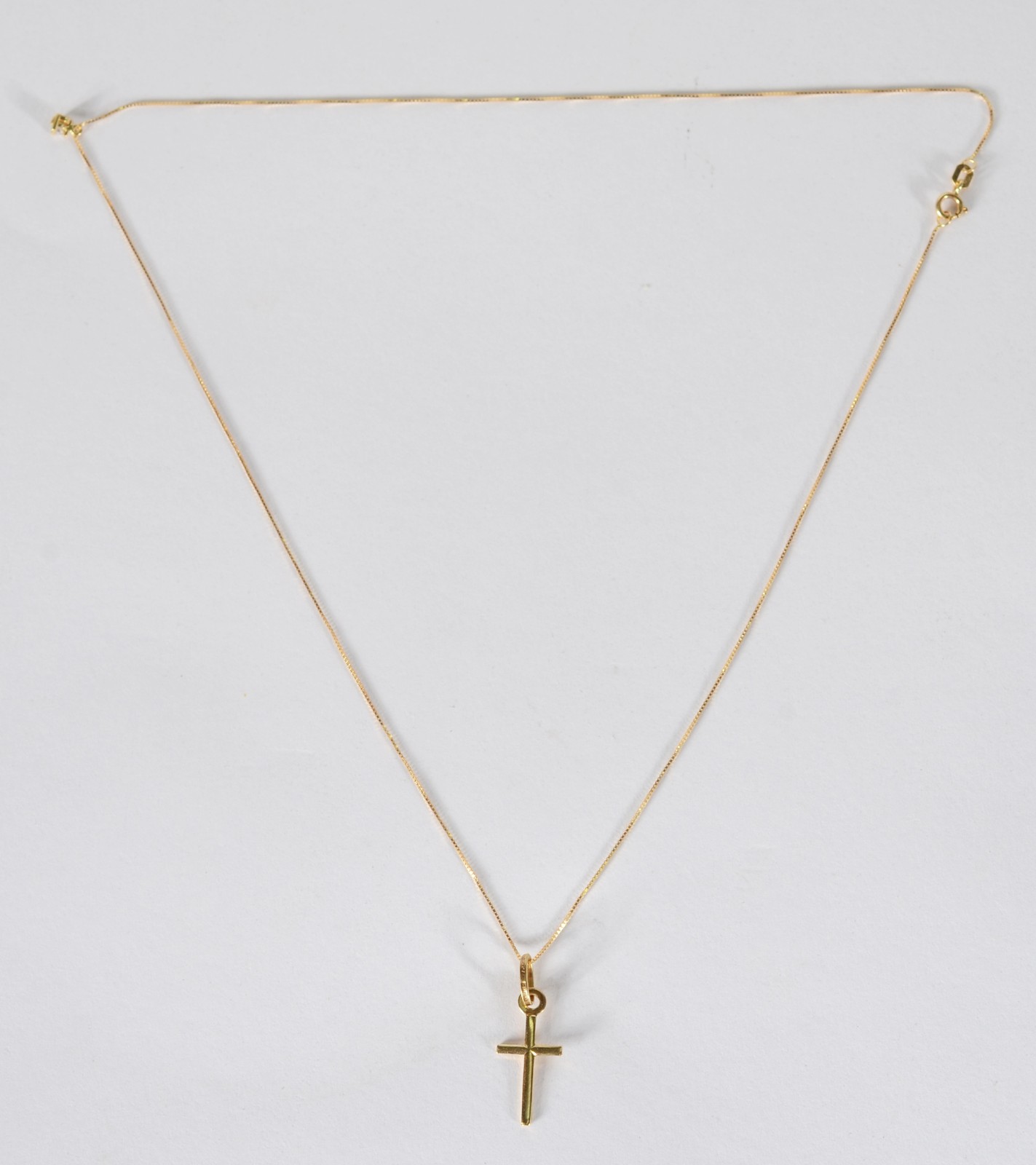 Colar com pendente de cruz de ouro 18 k., contraste 750 mls. (Por... - foto 2 de 6