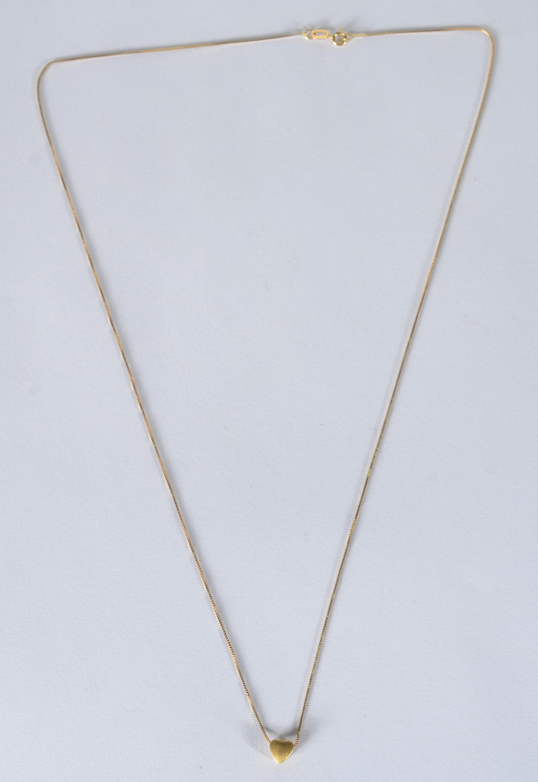 Colar com pendente de ouro 18 k., contraste 750 mls. (Por motivos de... - foto 2 de 5