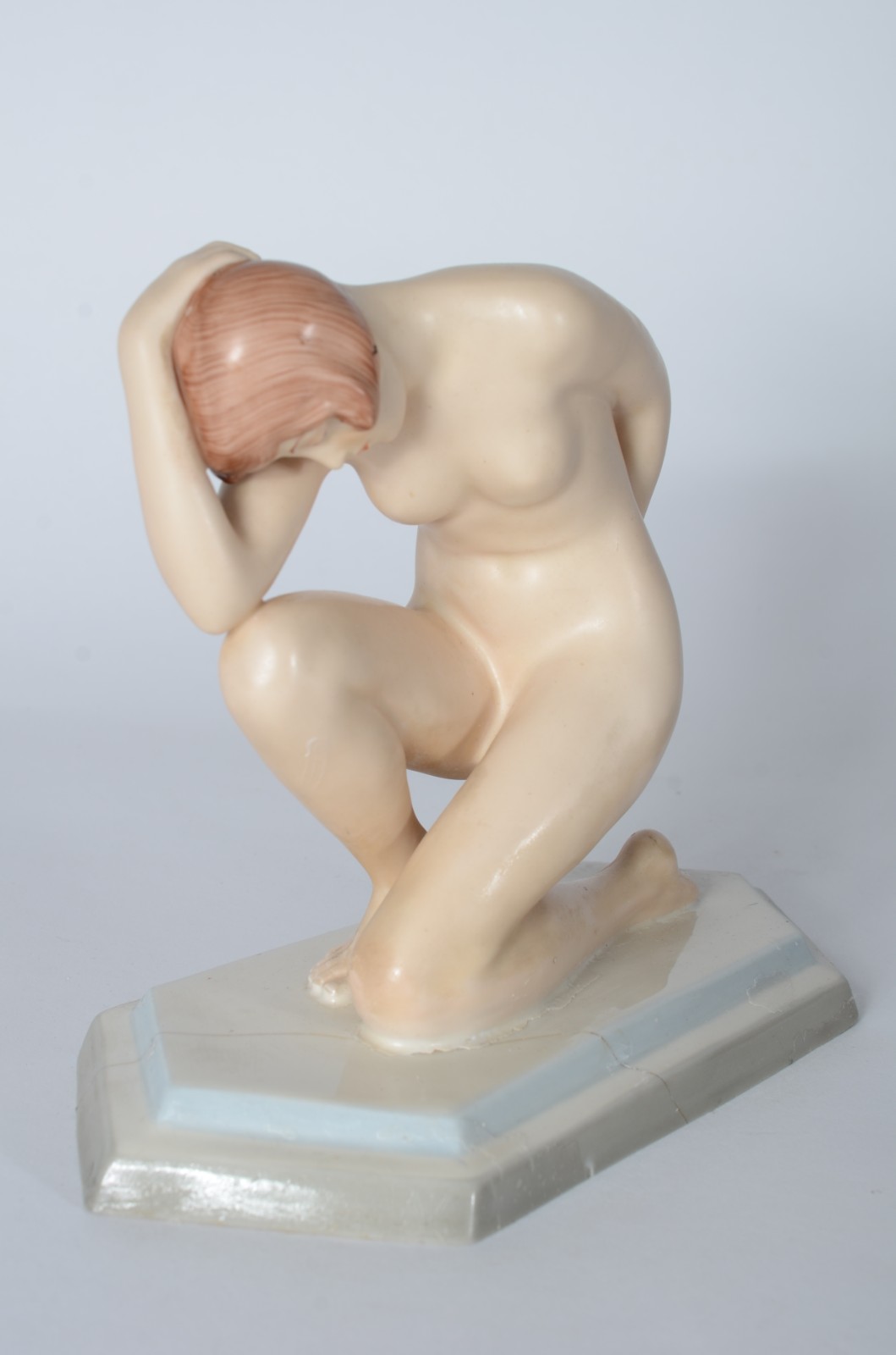 Art Deco - Escultura de porcelana alemã representando figura... - foto 2 de 8