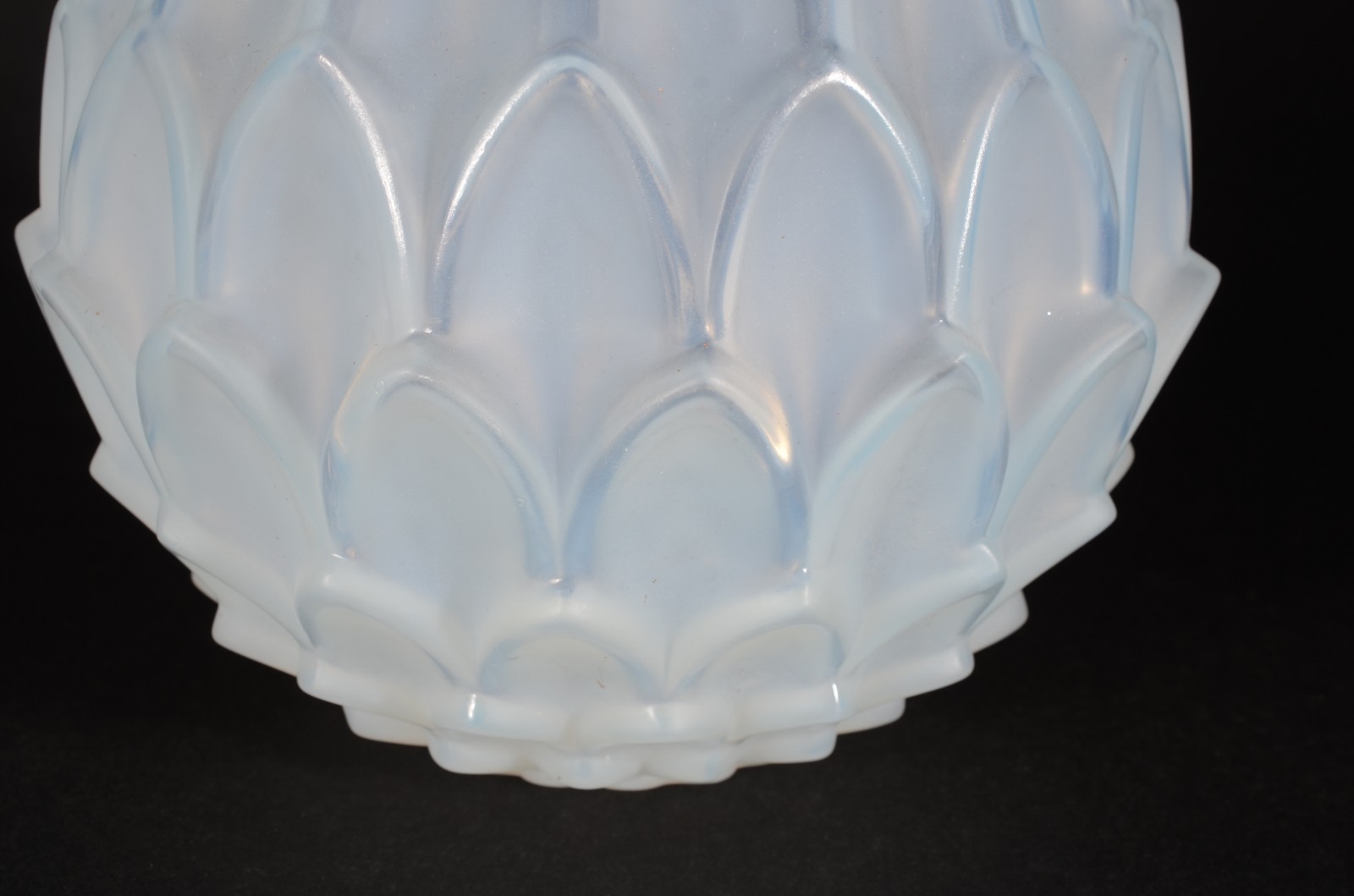 Vaso de pasta de vidro ao gosto Lalique. - foto 2 de 7