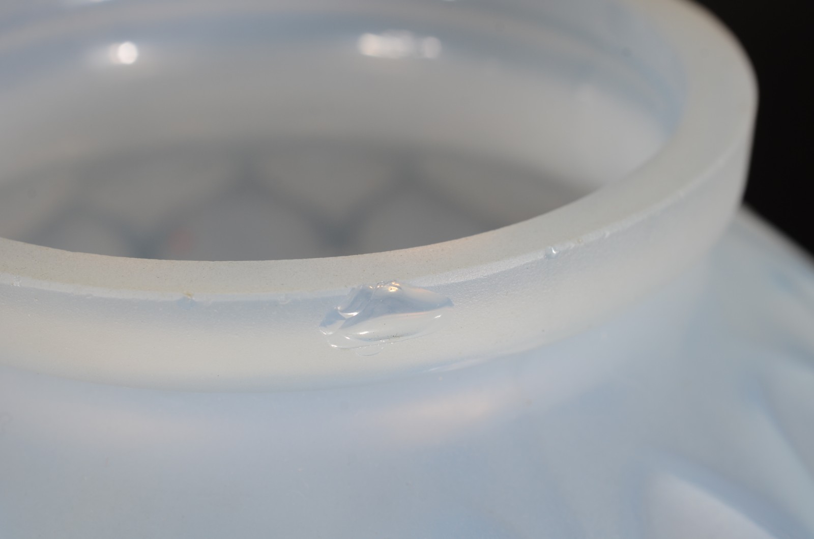 Vaso de pasta de vidro ao gosto Lalique. - foto 6 de 7
