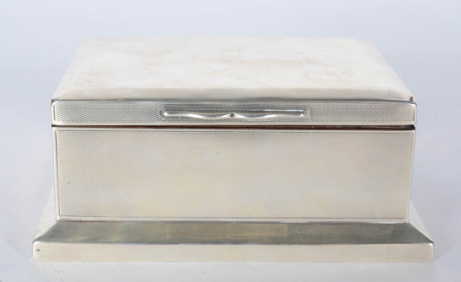 Caixa cigarreira de prata inglesa de Birmingham data 1926, formato... - foto 1 de 8