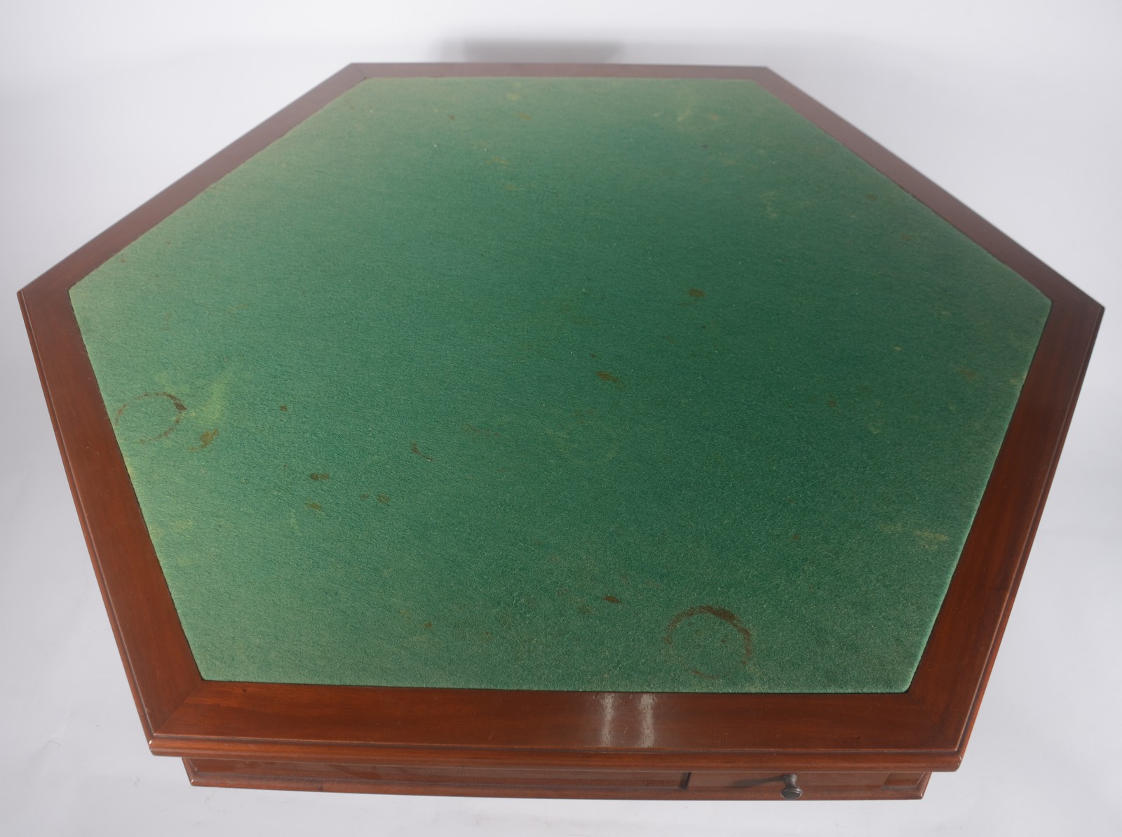 Mesa sextavada de madeira clara, gavetinhas laterais, tampo... - foto 10 de 11