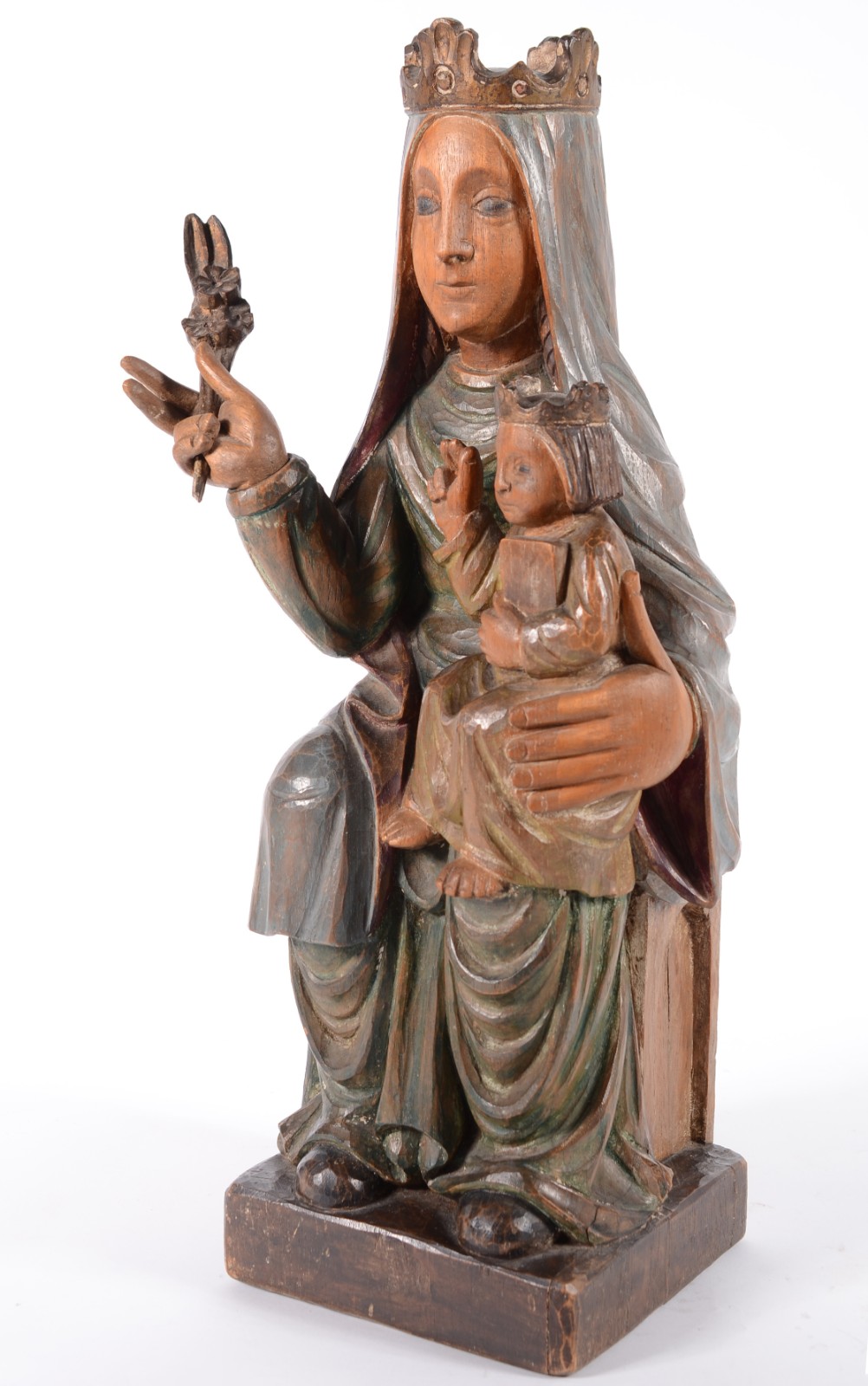 Imagem de madeira policromada e dourada representando Nossa Senhora... - foto 2 de 9